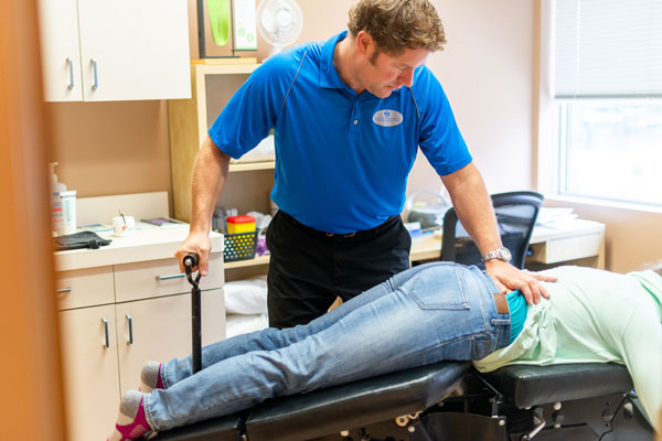 جا انداختن دیسک کمر در همدان